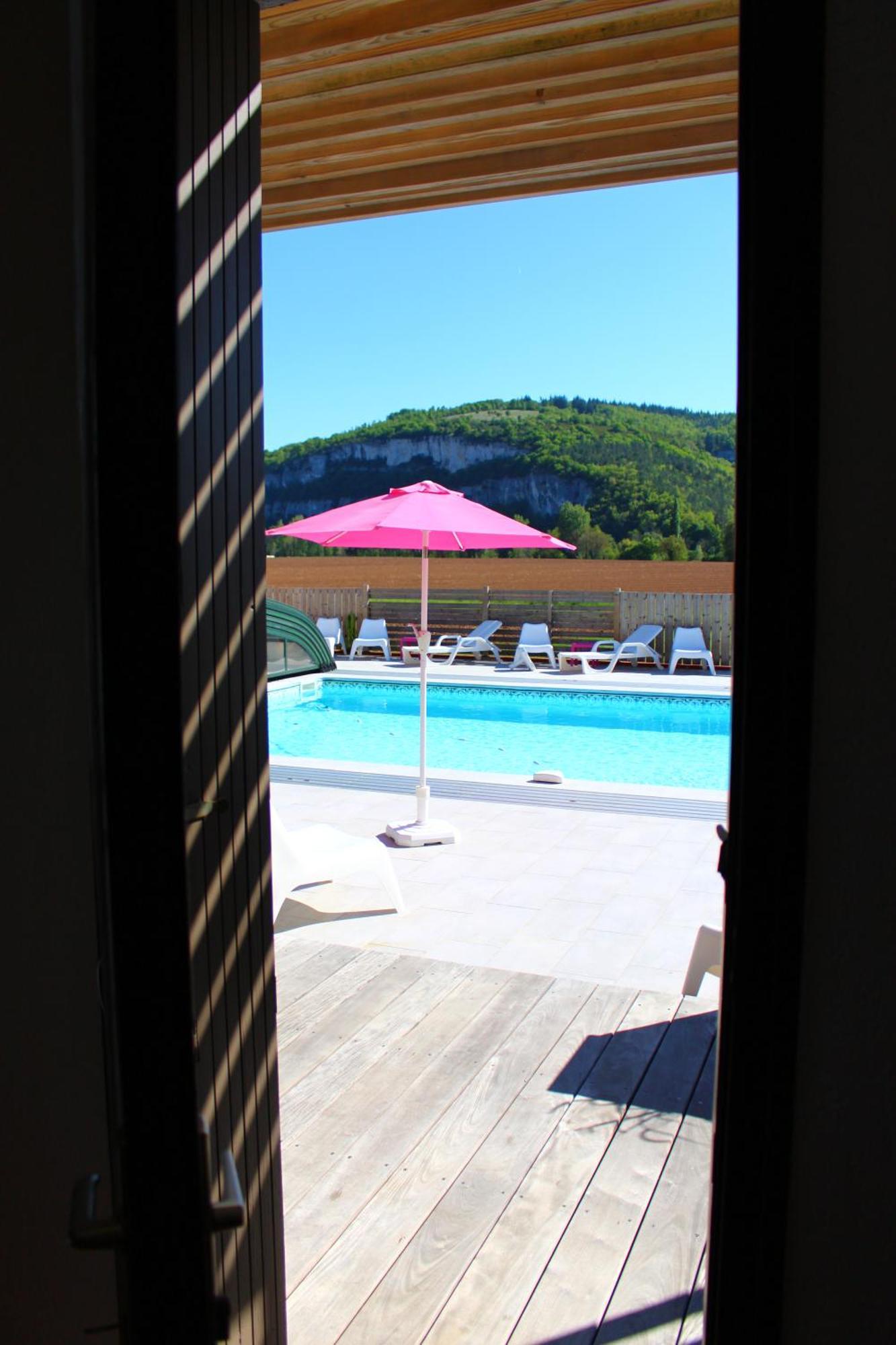 Hotel Les Gabarres Tour-de-Faure ภายนอก รูปภาพ