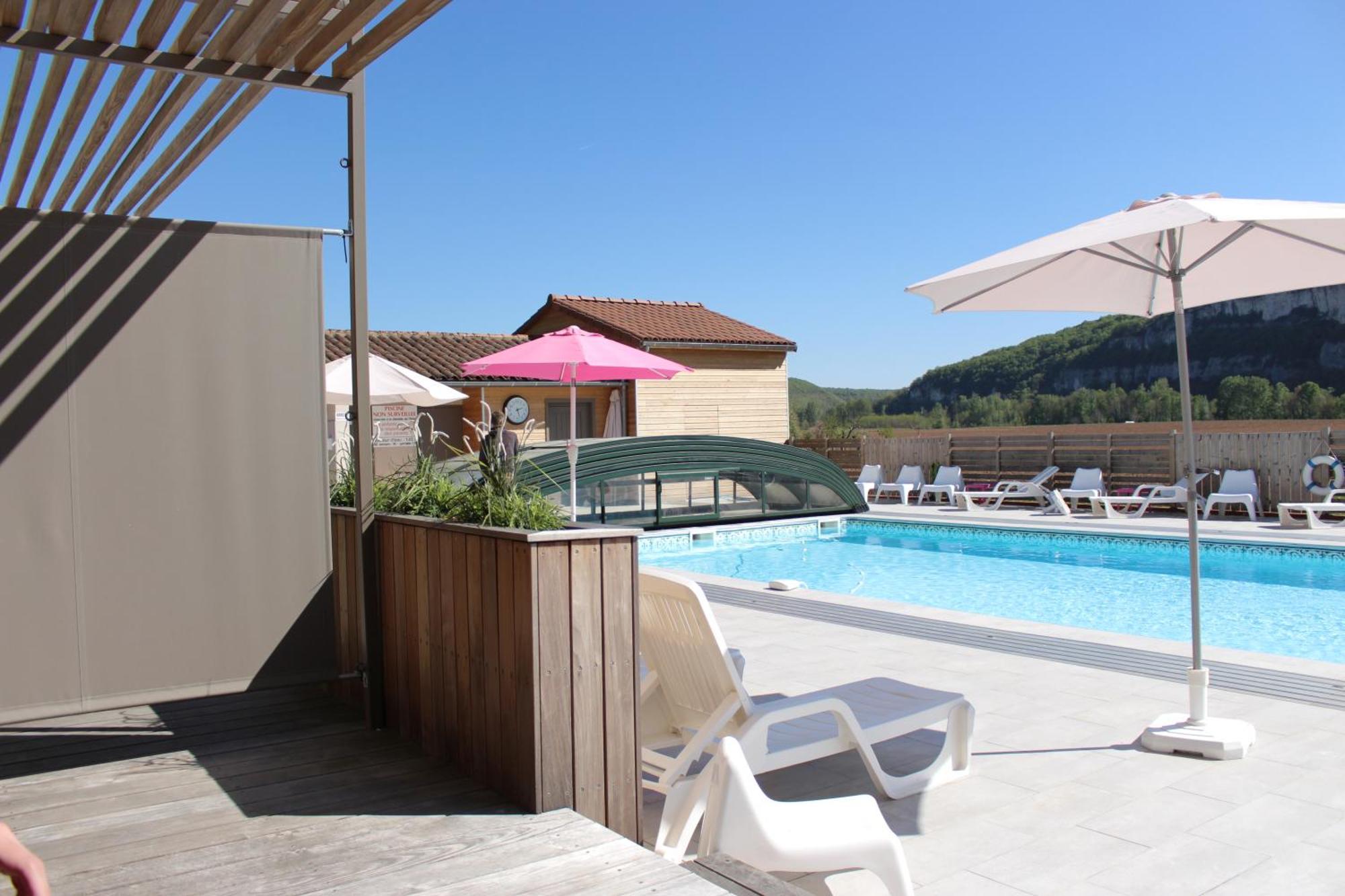 Hotel Les Gabarres Tour-de-Faure ภายนอก รูปภาพ
