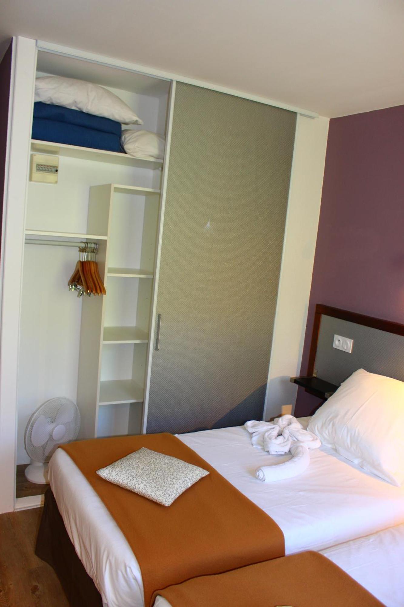 Hotel Les Gabarres Tour-de-Faure ห้อง รูปภาพ