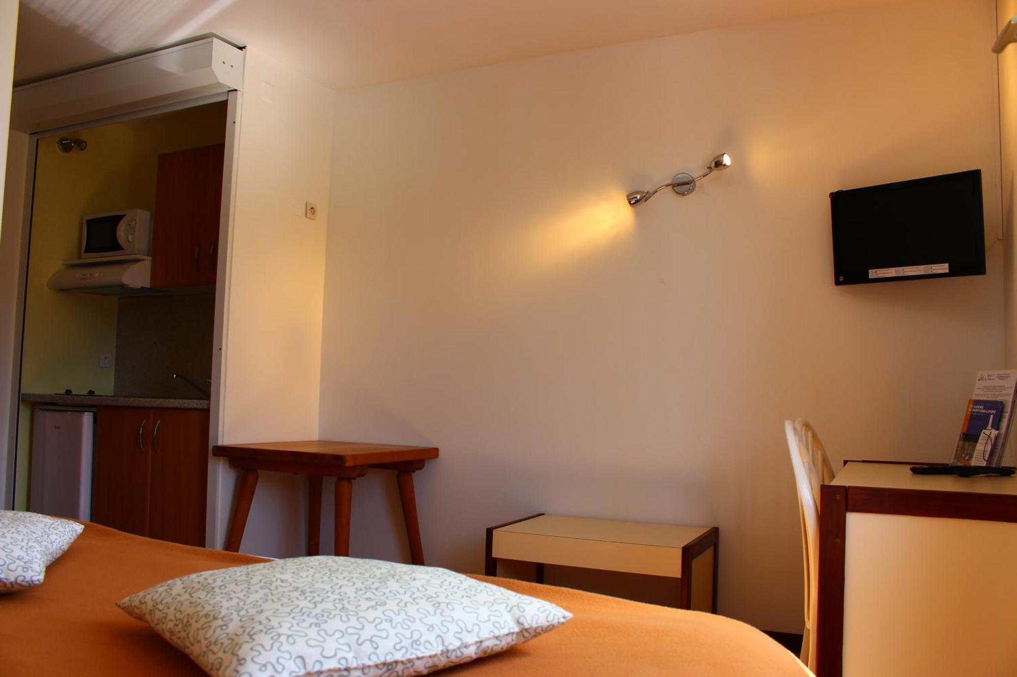 Hotel Les Gabarres Tour-de-Faure ห้อง รูปภาพ