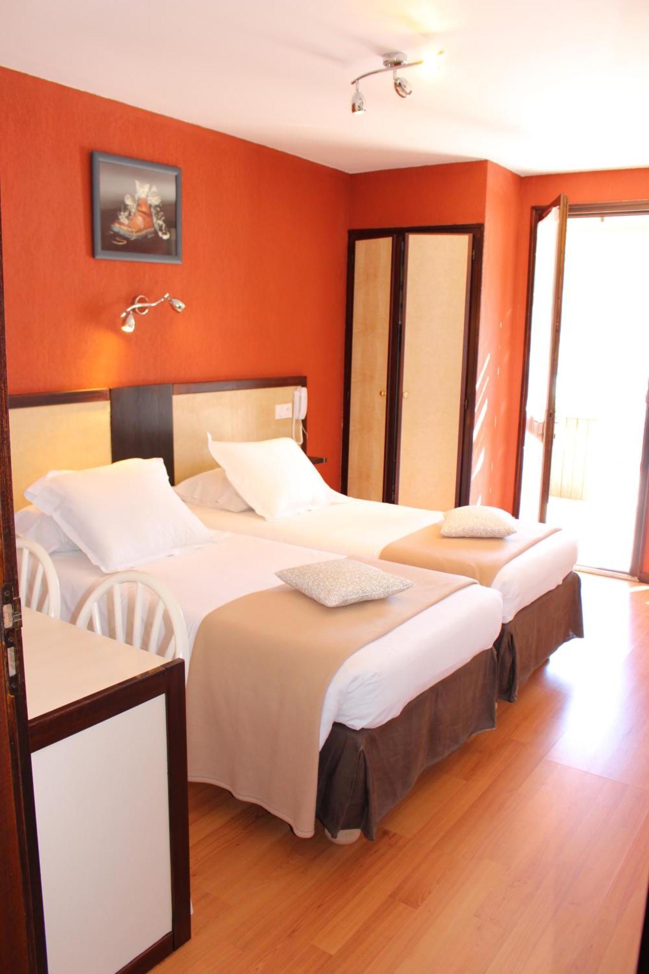 Hotel Les Gabarres Tour-de-Faure ห้อง รูปภาพ